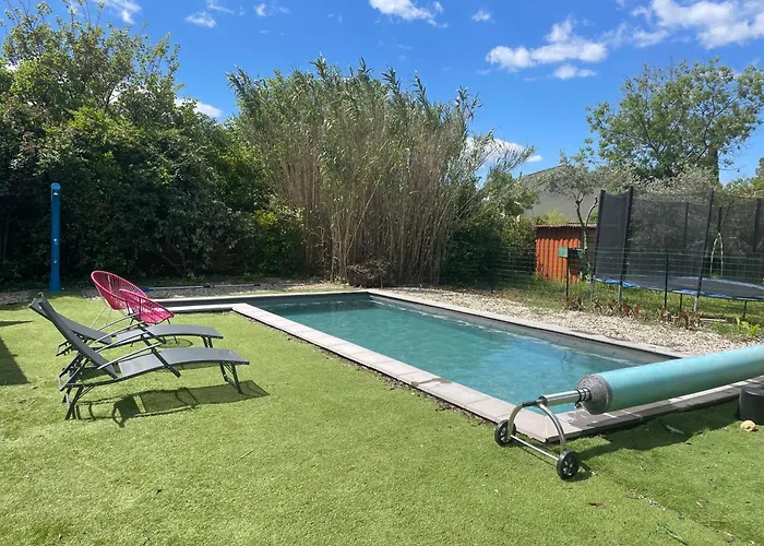 Rez De Chaussee Maison Independant Avec Piscine דירה *