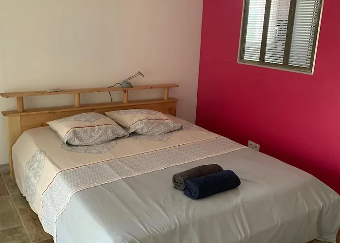 Rez De Chaussee Maison Independant Avec Piscine דירה *